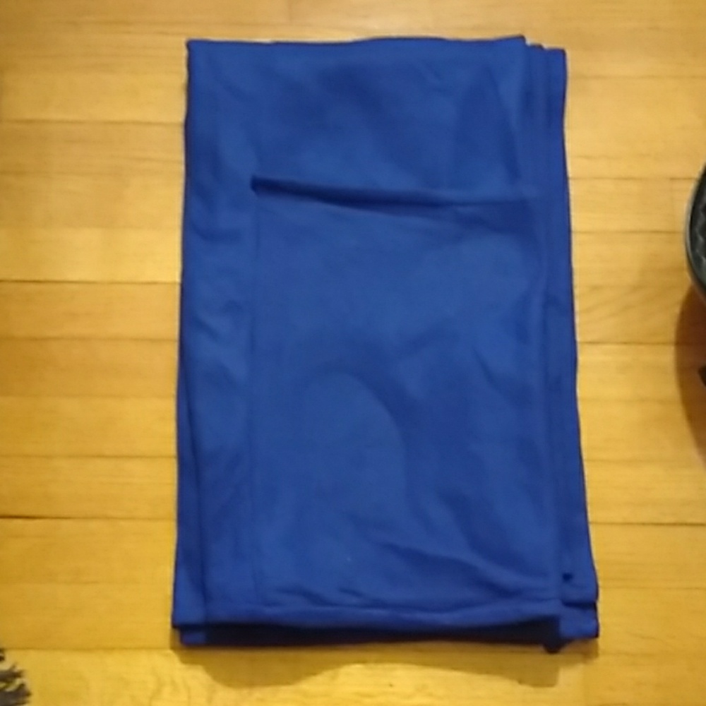 1/2 PRICE🔻Polar Fleece Kangaroo Blanket